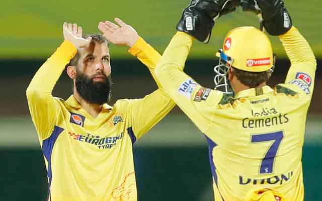 MS Dhoni and Moeen Ali