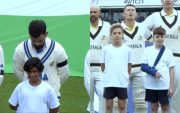 India & Australia players wear black armbands