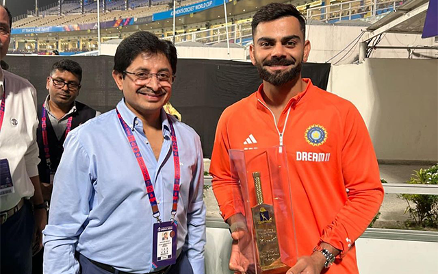Cab gifts Gold Bat